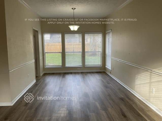 Building Photo - 14423 Sun Harbor Dr