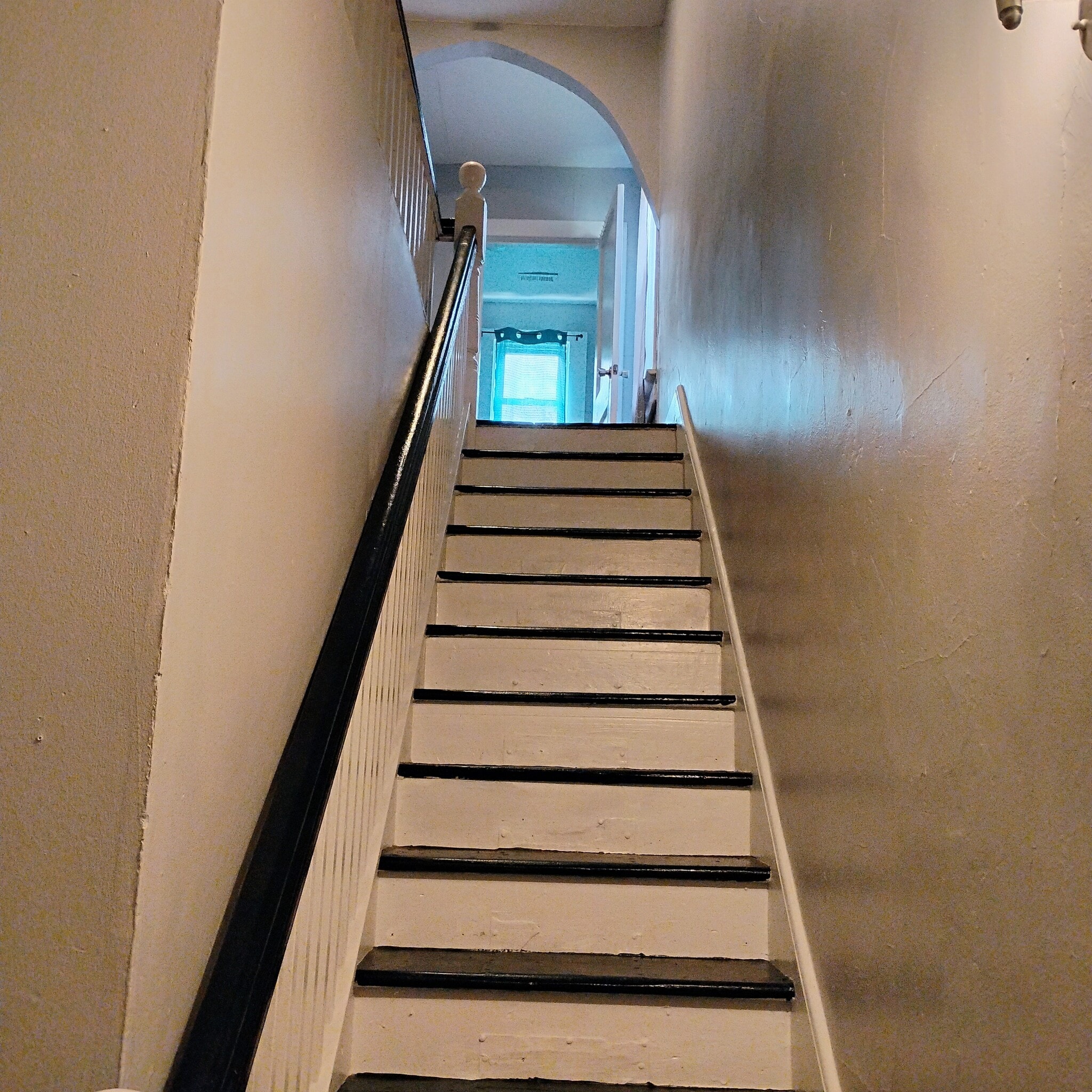 entry stairs to upstairs living areas - 739 Pocahontas Pl