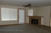 Building Photo - *** Very Nice Apartment - 3Bed 2Bath ***