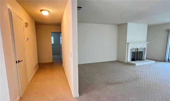 Building Photo - 11522 Poplar St