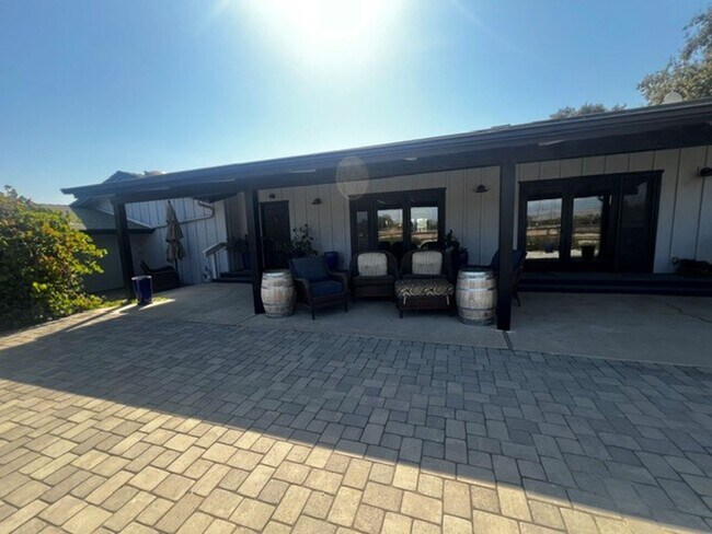 Building Photo - 1701 Calzada Ave