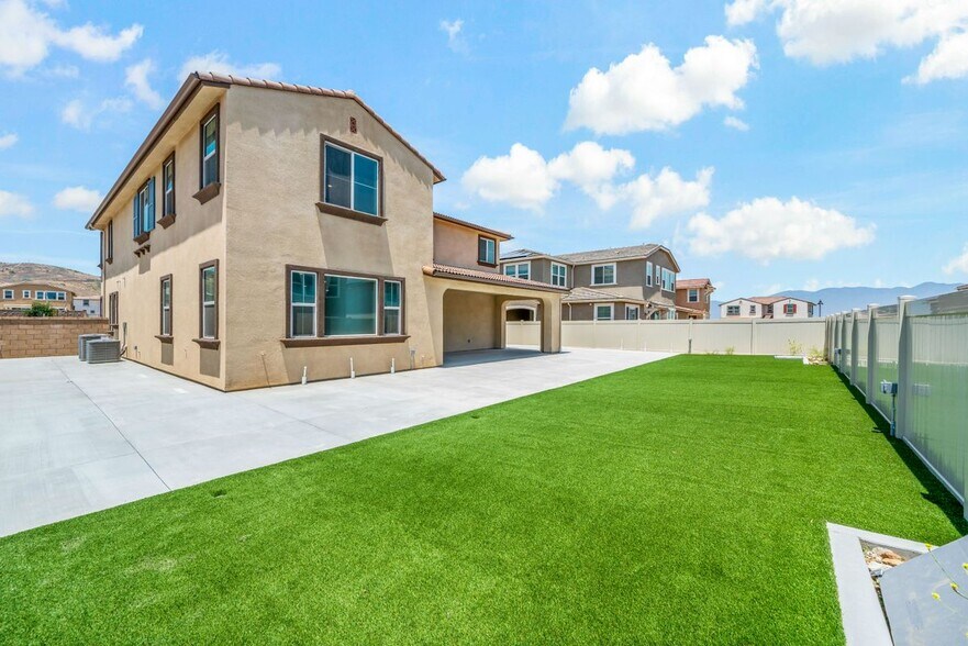Building Photo - 18191 Crow Cir