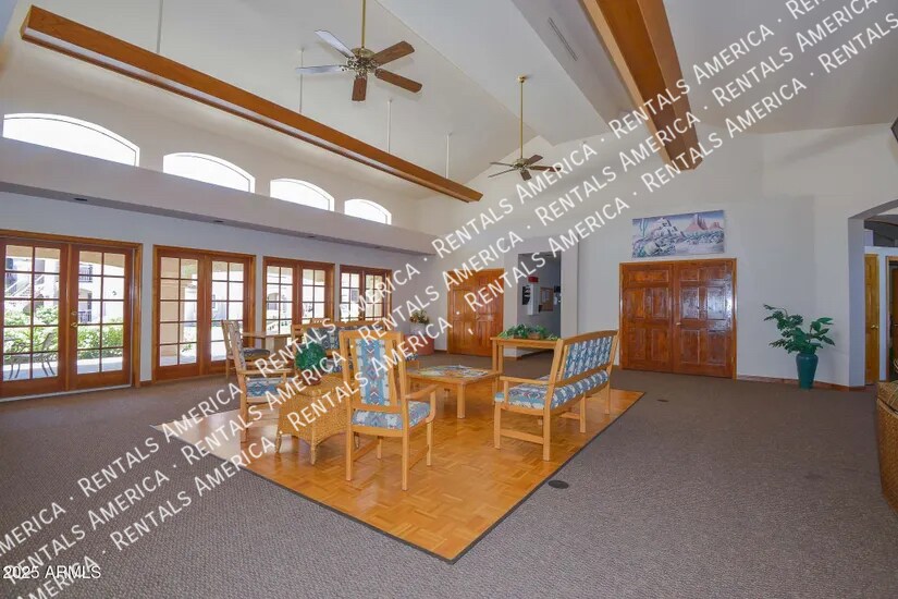 Building Photo - 9151 W Greenway Rd