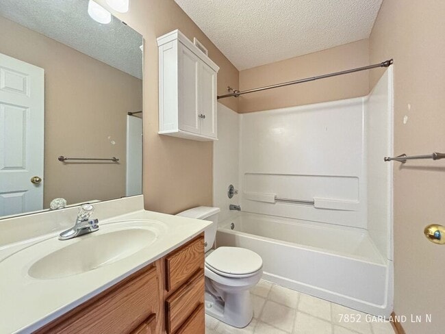 Building Photo - 7852 Garland Ln N