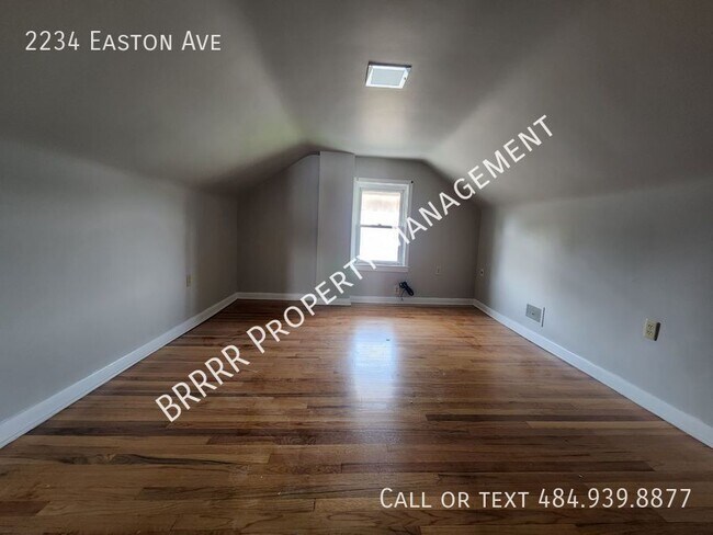 Building Photo - 2234 Easton Ave