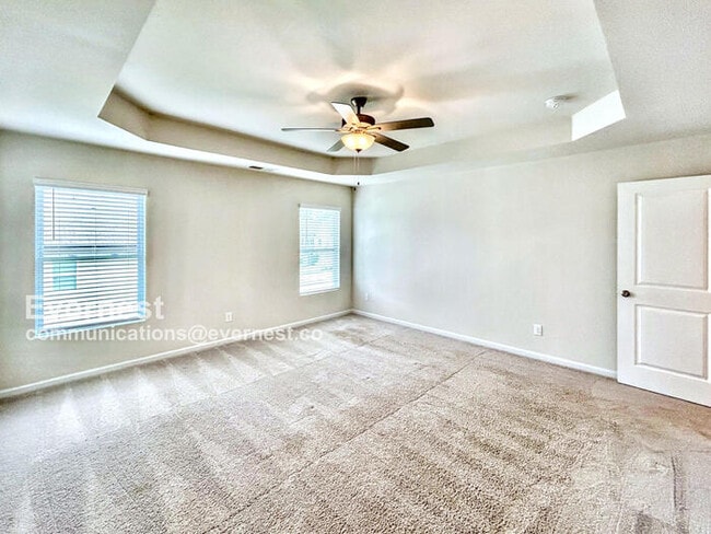 Building Photo - 4708 Fairfax Dr