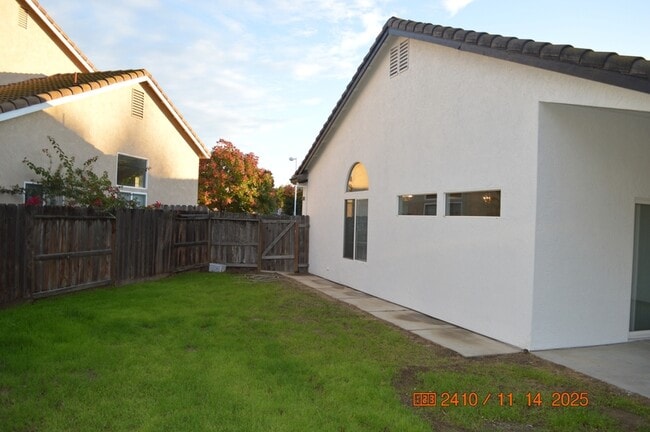 Building Photo - 1277 Bourang Way