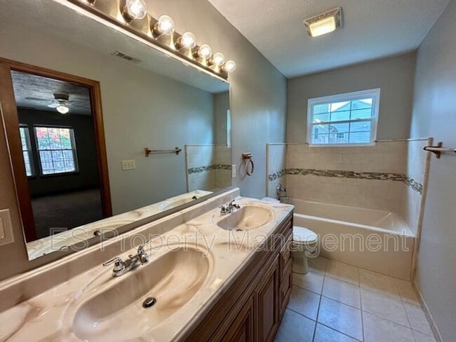 Building Photo - 5834 Blackley Ln