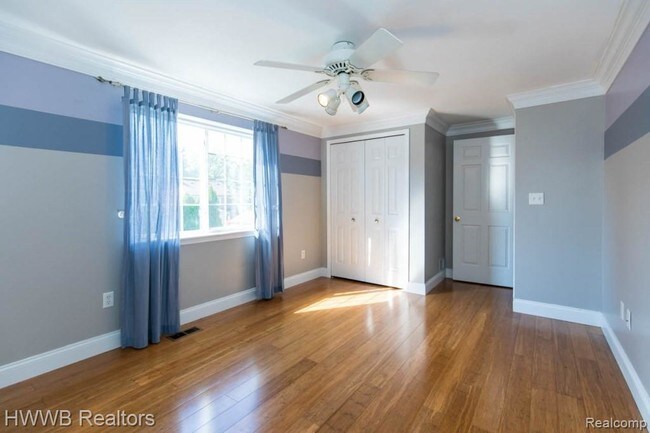 Building Photo - 1899 Hunt Club Dr