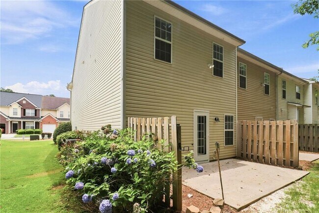 Building Photo - 2915 Greyhawk Ln