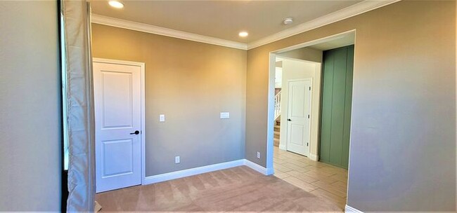 Building Photo - Stunning Former Model Home for Rent – Move...