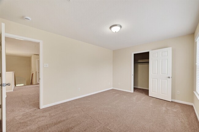 Building Photo - 24603 Colonial Elm Dr