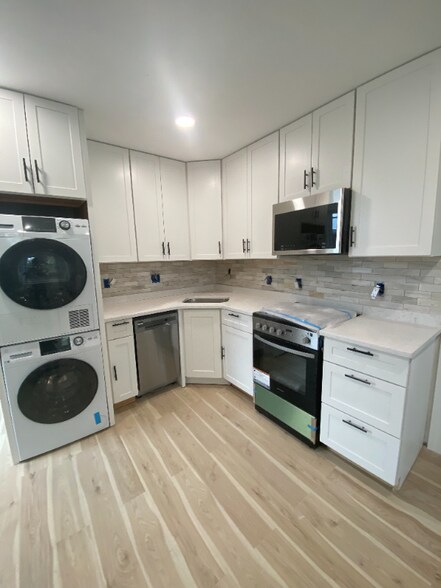 Primary Photo - 117 Orleans St