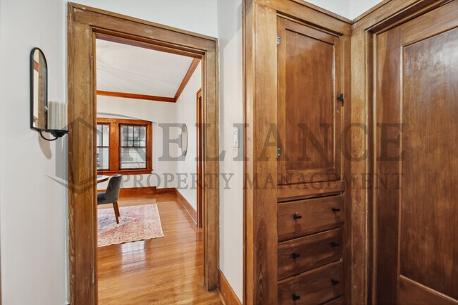 Building Photo - 236 N Holyoke St