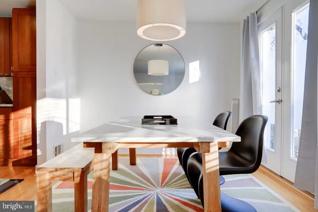 Building Photo - 4118 18th Rd N