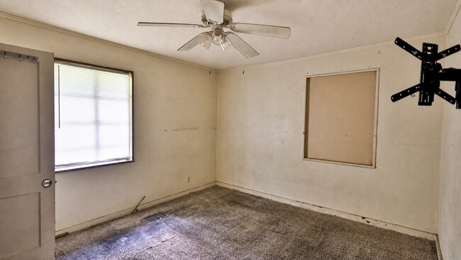 Building Photo - 2763 Emerald Dr