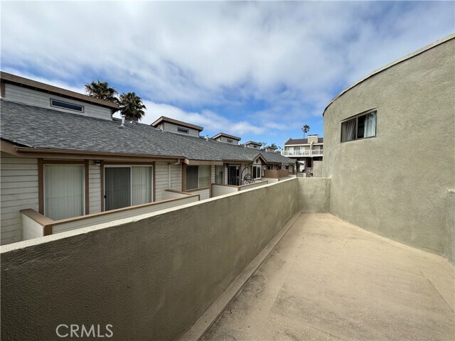 Building Photo - 610 N Guadalupe Ave