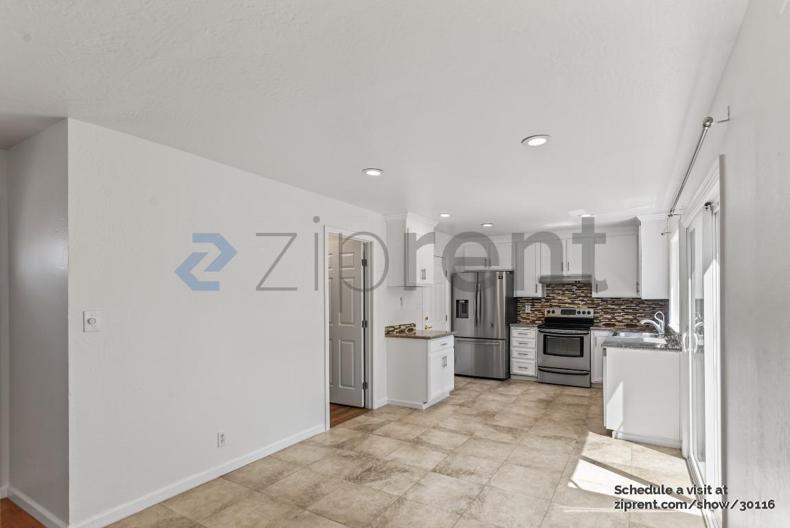 Building Photo - 2257 Goldcrest Cir
