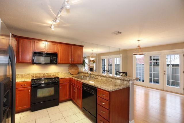 Building Photo - 2211 S Kirkwood Rd