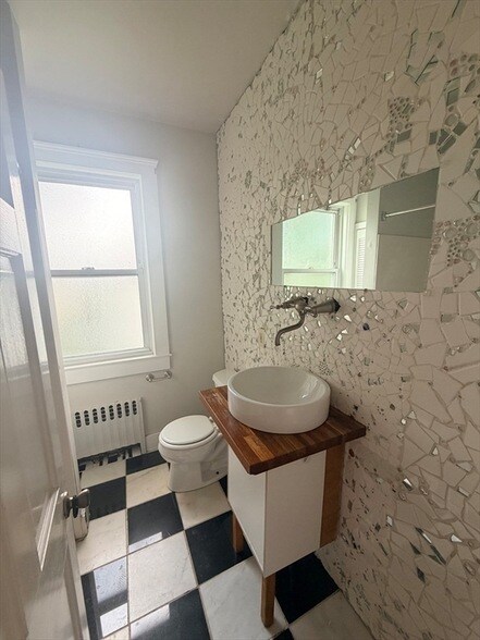 Building Photo - 54 Highland Ave