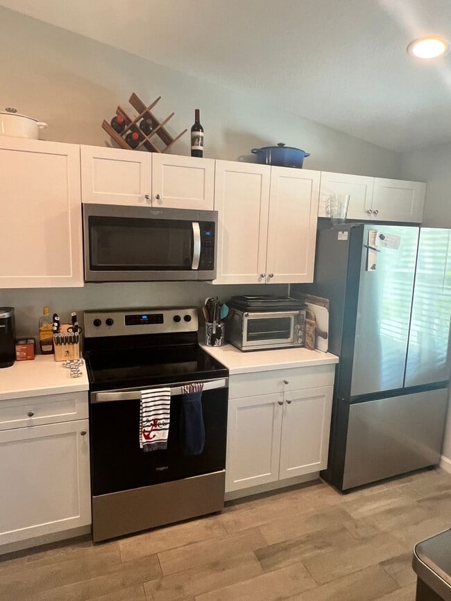 Building Photo - CHARMING 3 BEDROOM, 2 BATH HOME BUILT IN 2022 IN EAST STUART