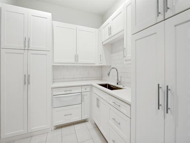 Building Photo - 5615 Brookstown Dr