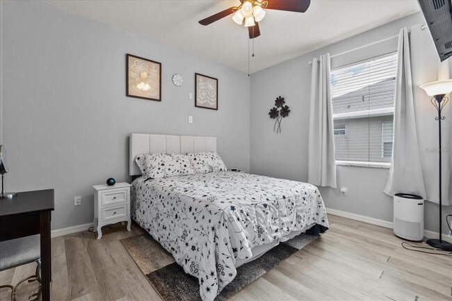 Building Photo - 13909 Eylewood Dr