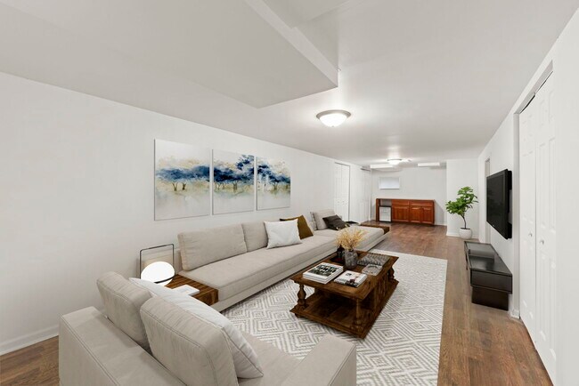 Building Photo - 4500 S Oak Park Ave