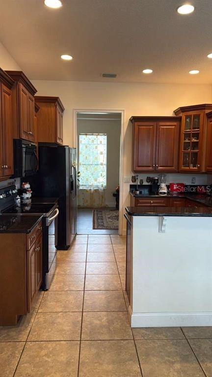 Building Photo - 118 Whispering Pine Dr