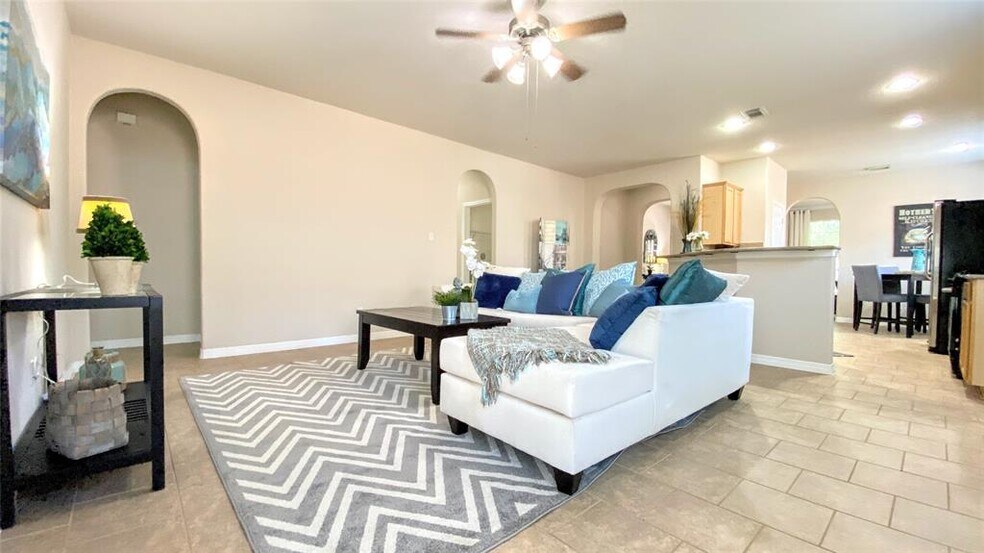 Building Photo - 314 River Briar Ln