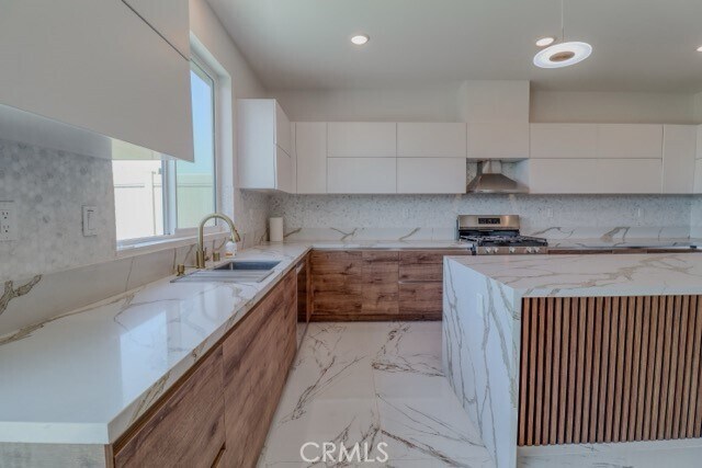 Building Photo - 14433 Buvan Ct