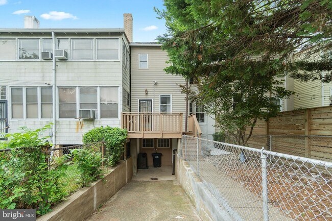 Building Photo - 3806 Kansas Ave NW