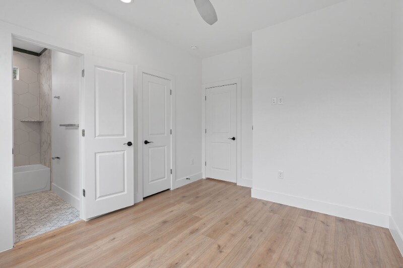 Building Photo - 124 S Mockingbird Cir