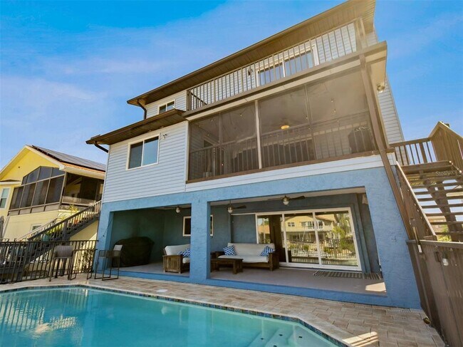 Building Photo - 6241 Bayside Dr