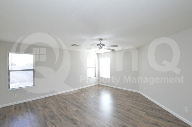 Building Photo - 3735 E Sheffield Rd