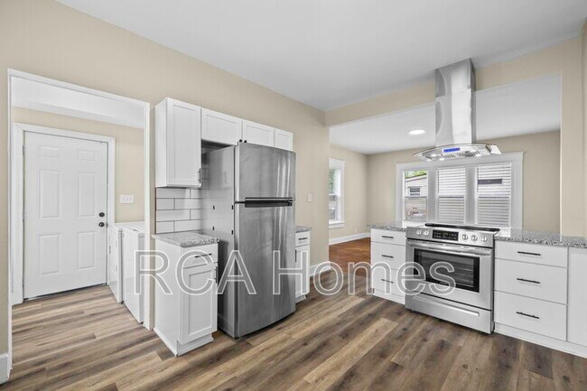 Building Photo - 3227 Guilford Ave
