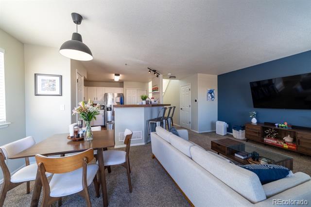 Building Photo - 1214 S Zeno Way