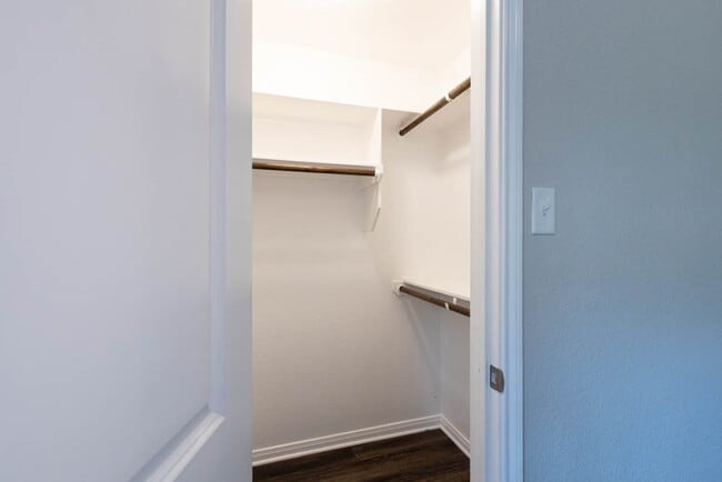 Building Photo - 1001 Rootstock Rd.