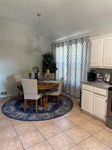 Building Photo - 1402 White Wing Ct