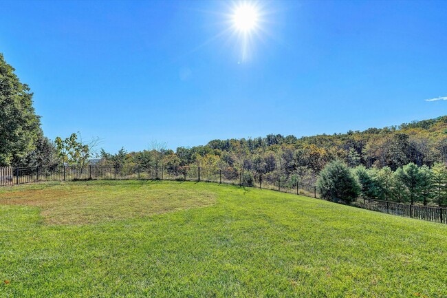 Building Photo - 1147 Belcroft Court
