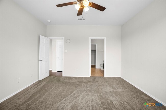 Building Photo - 1203 Daffodil Dr