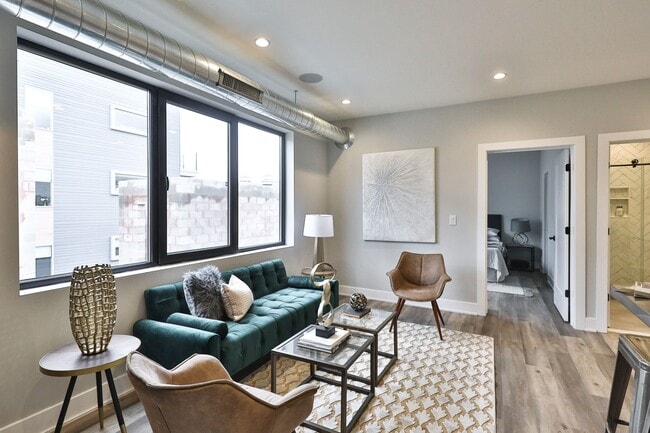 Building Photo - 1612 Cambridge St