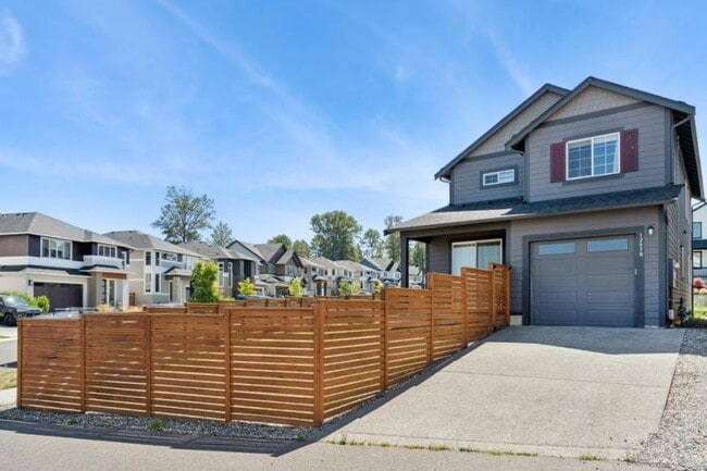 Building Photo - 3 bedroom in Bonney Lake WA 98391