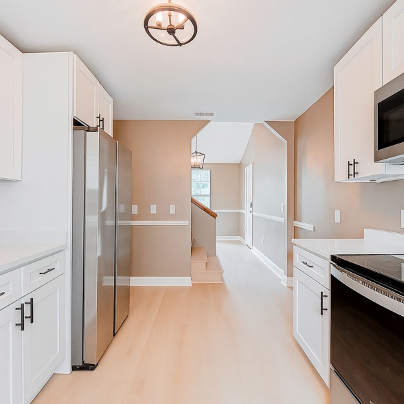 Building Photo - 512 Mason Ave