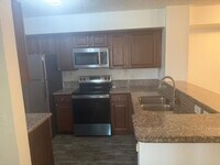 Building Photo - 7888 Sonoma Springs Cir