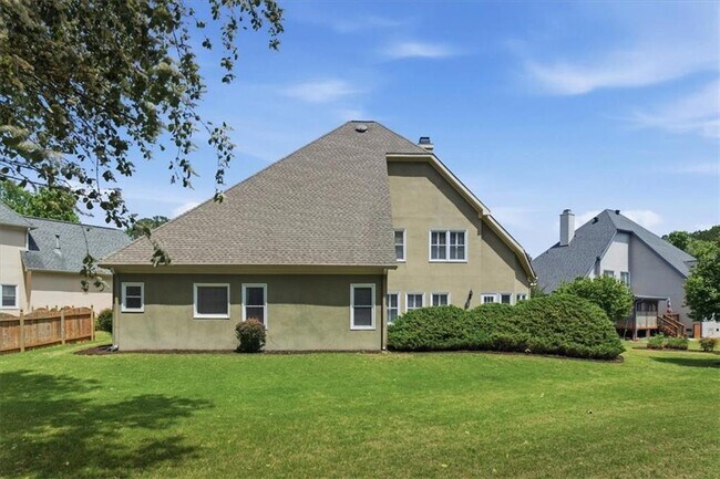 Building Photo - 210 Masters View Ct