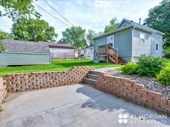 Building Photo - 4988 S 41st Ave