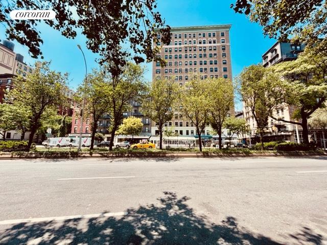 Building Photo - 2790 Broadway-