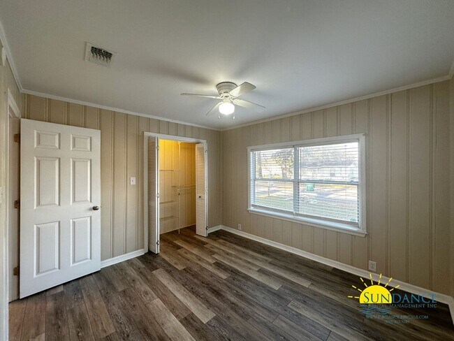 Building Photo - Beautiful 3 Bedroom Home in Fort Walton!