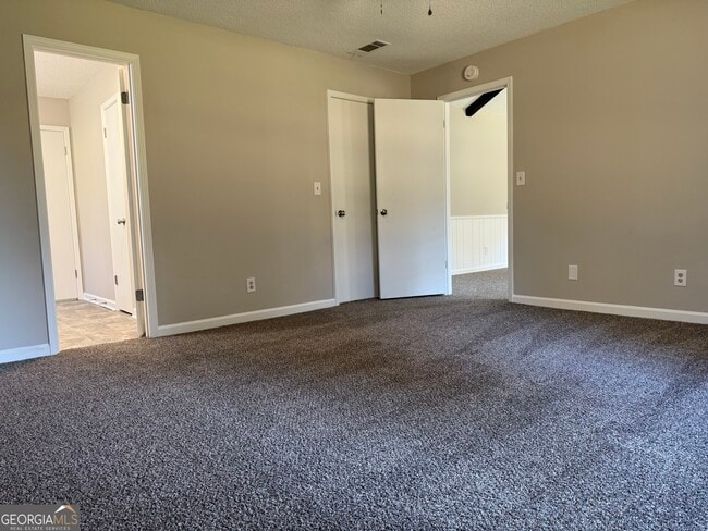 Building Photo - 731 Moon Bridge Rd